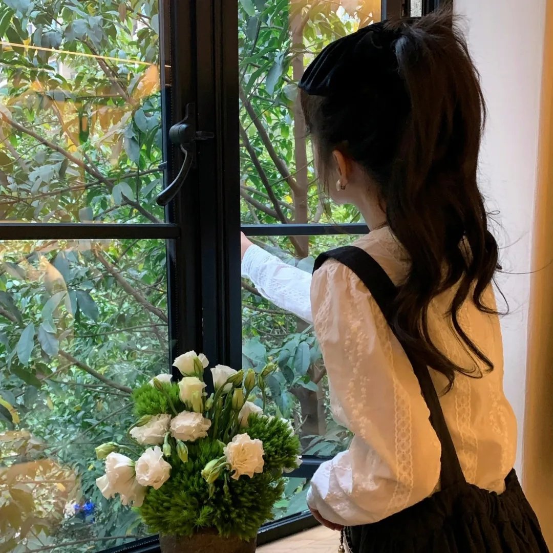 以她之名换脸后我手撕白莲花